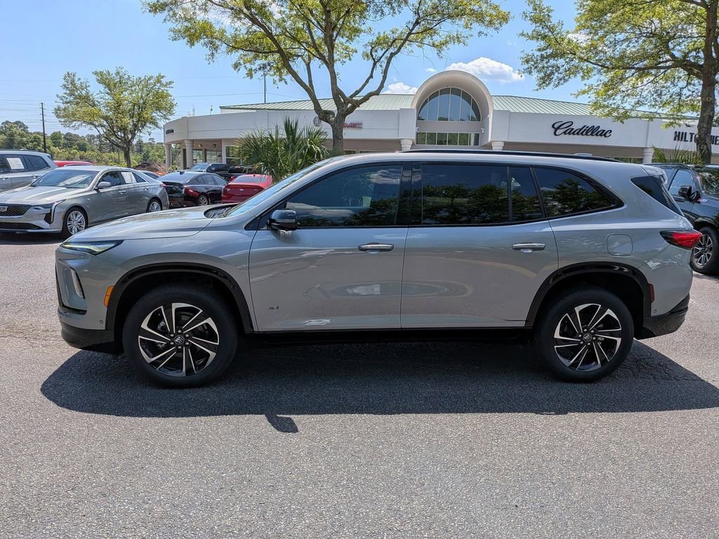 New 2026 Buick Enclave Sport Touring w/ Super Cruise Package image 7