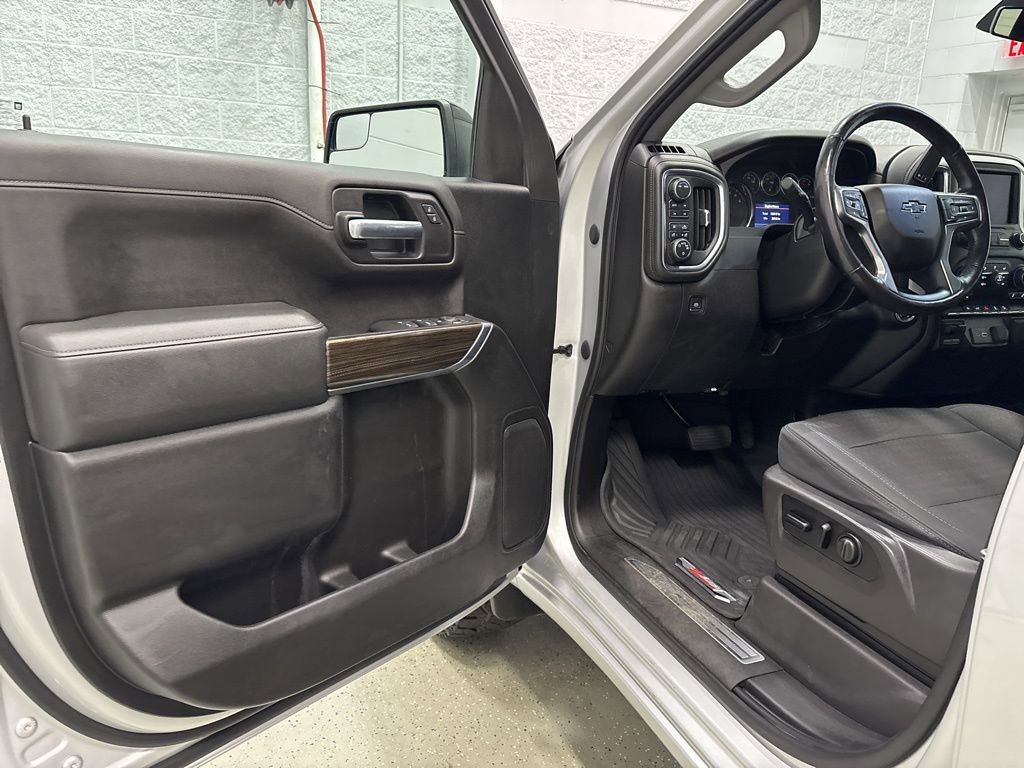 Used 2020 Chevrolet Silverado 1500 LT Trail Boss w/ Convenience Package image 14