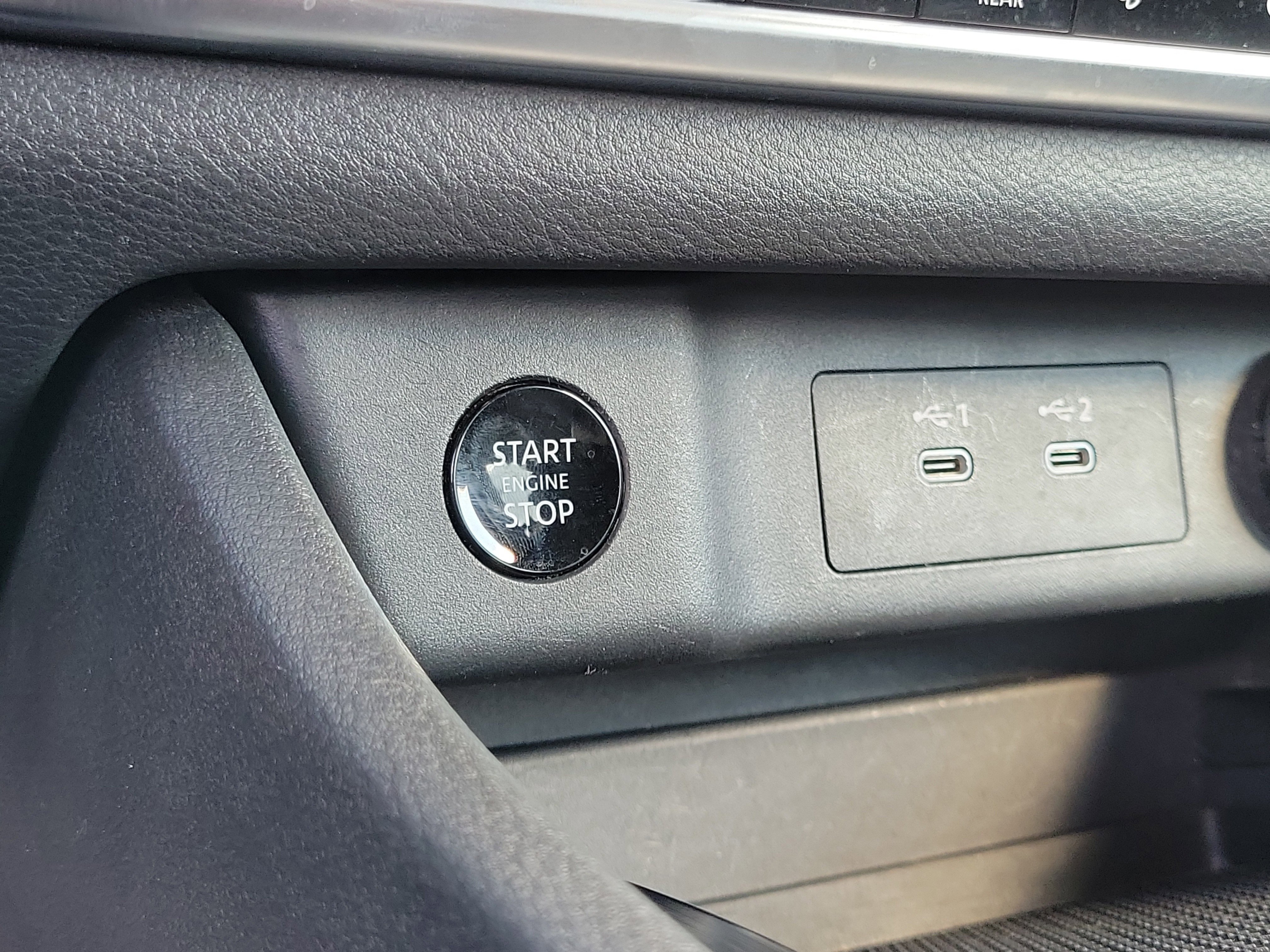 Certified 2024 Nissan Rogue SV image 28