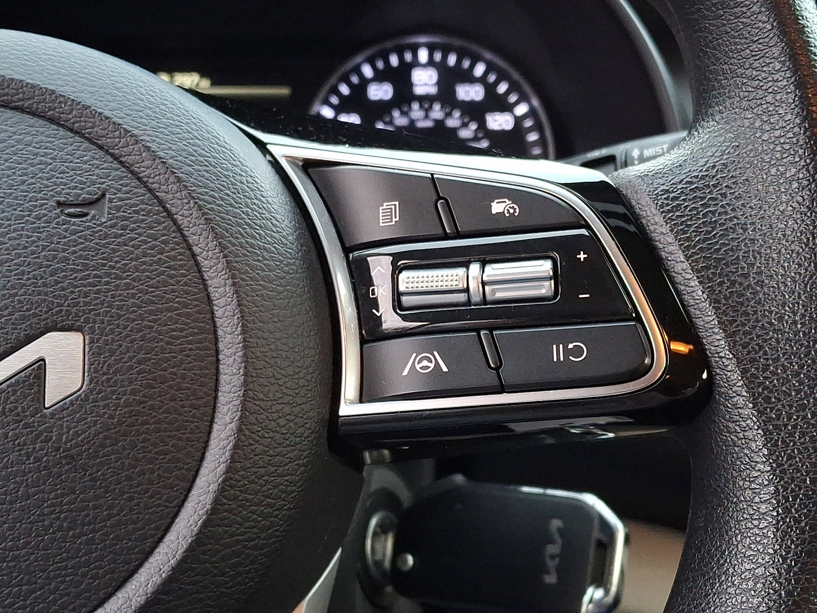 Used 2023 Kia Forte LXS image 23