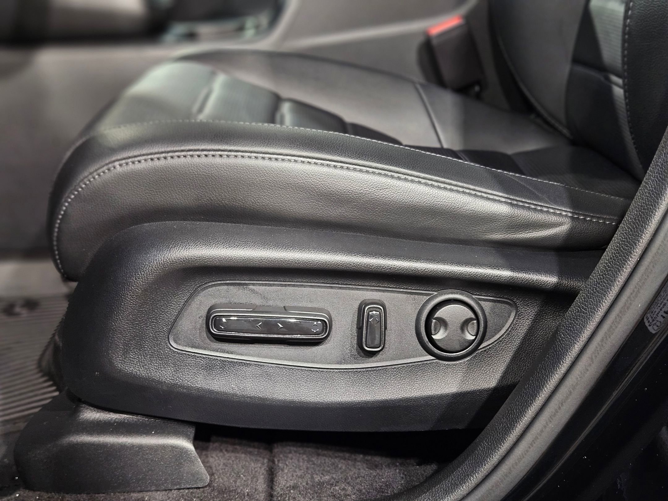 Used 2023 Honda CR-V EX-L image 23