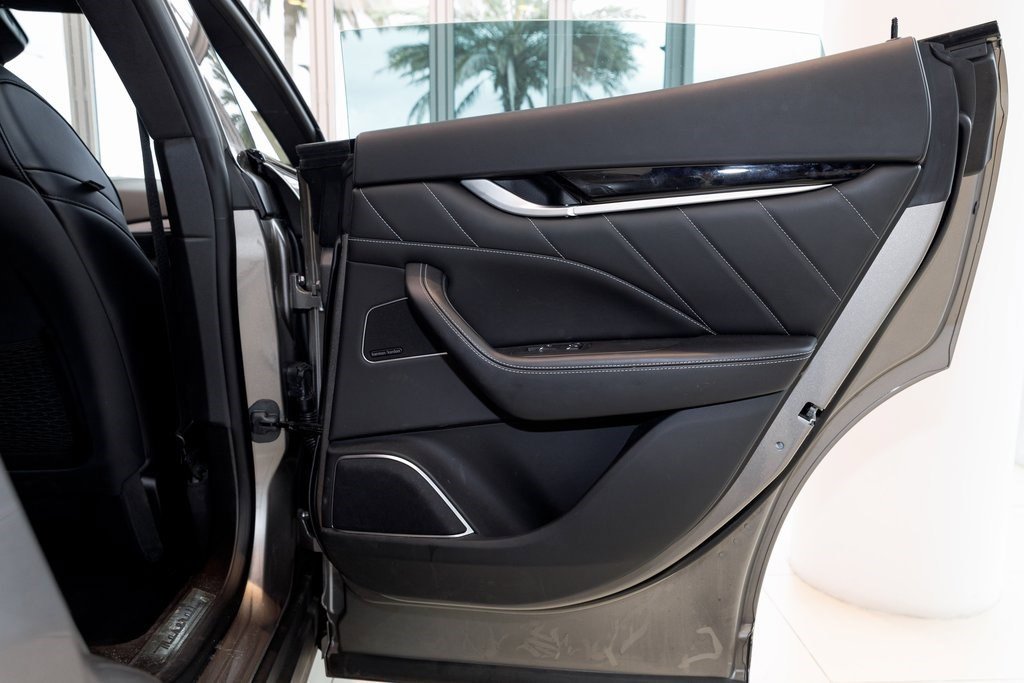 Used 2021 Maserati Levante S GranSport image 35