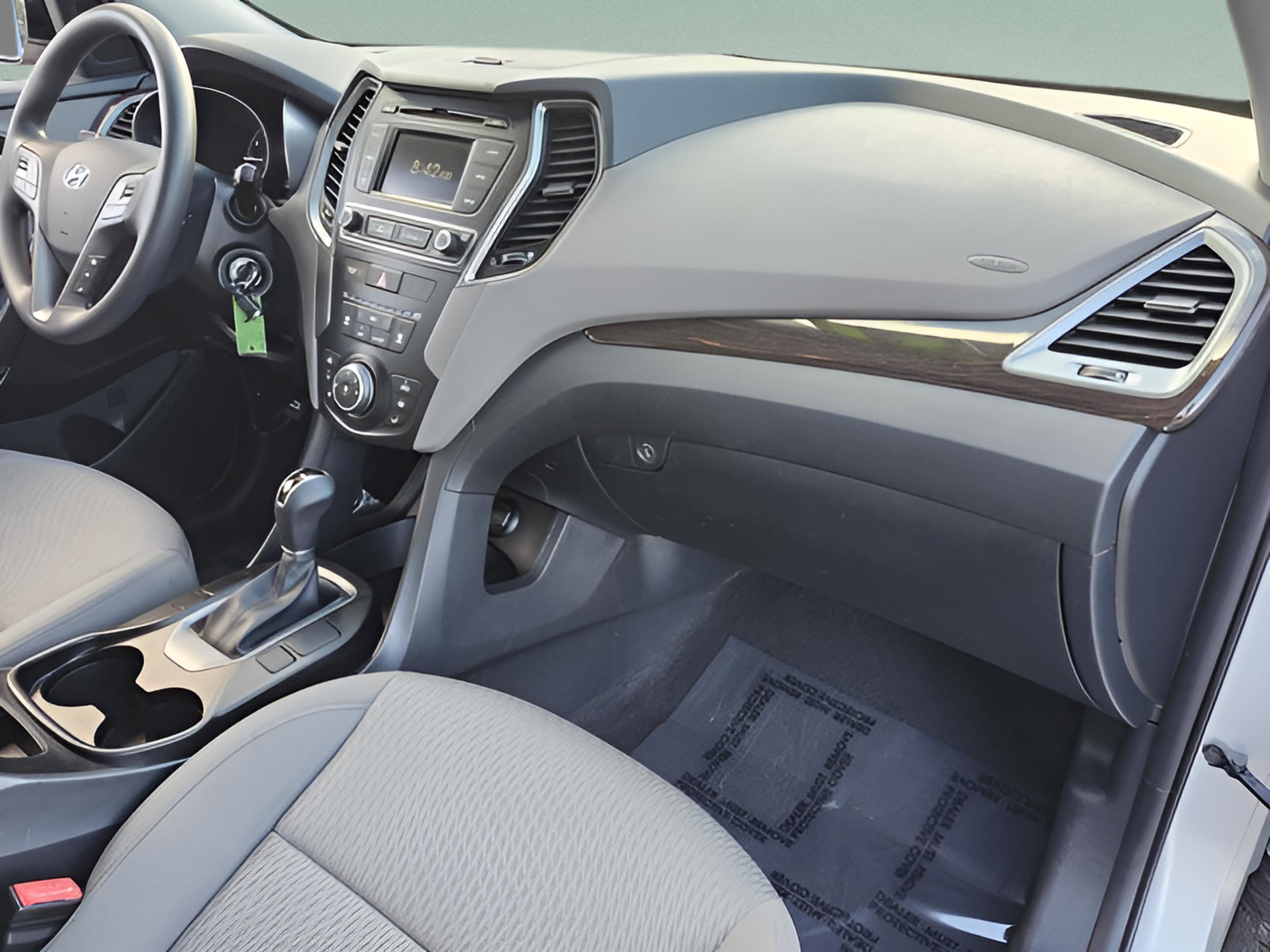 Used 2018 Hyundai Santa Fe Sport image 24