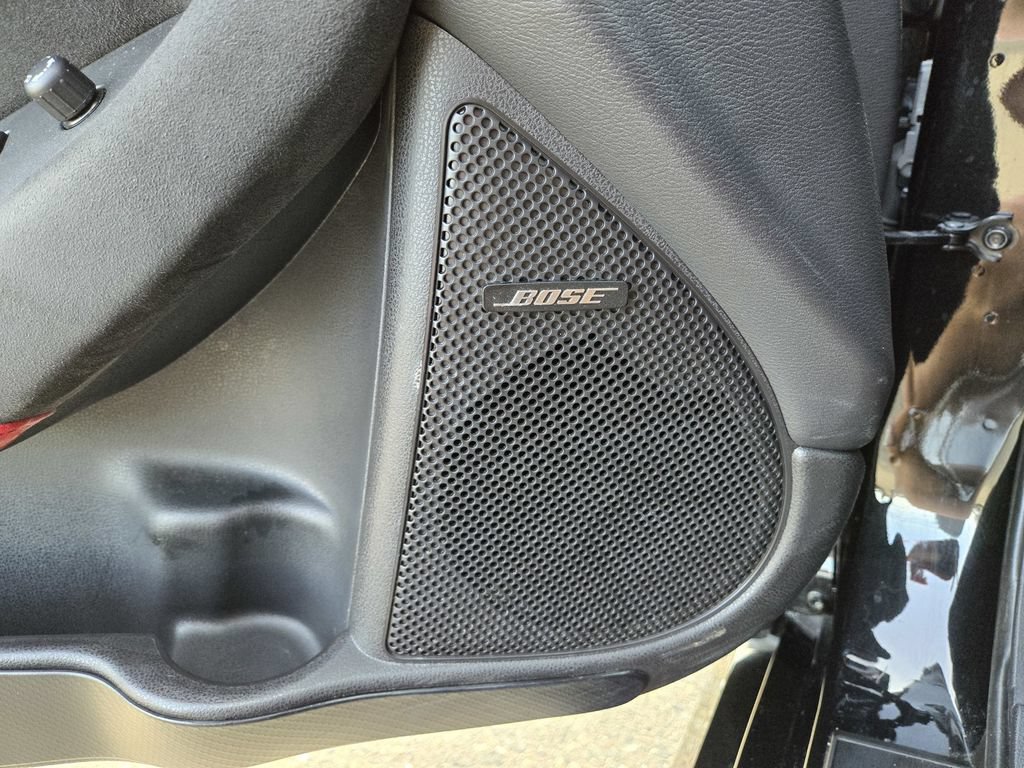 Certified 2025 Nissan Z Performance w/ Floor Mat Package RWD image 14