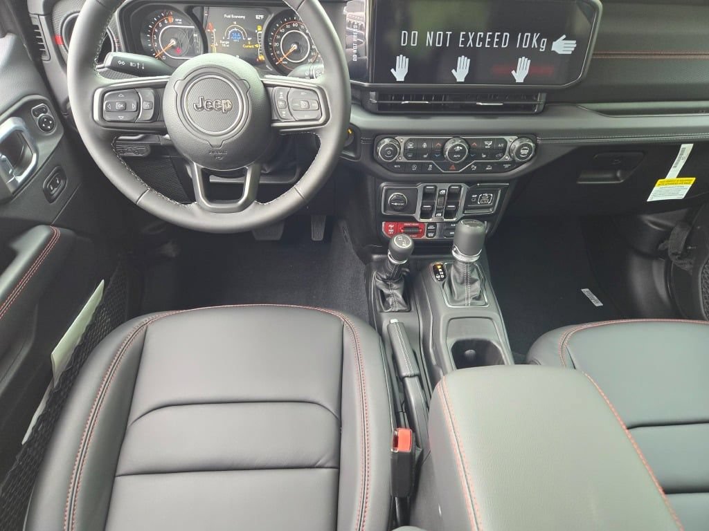 New 2026 Jeep Gladiator Rubicon AWD/4WD image 2