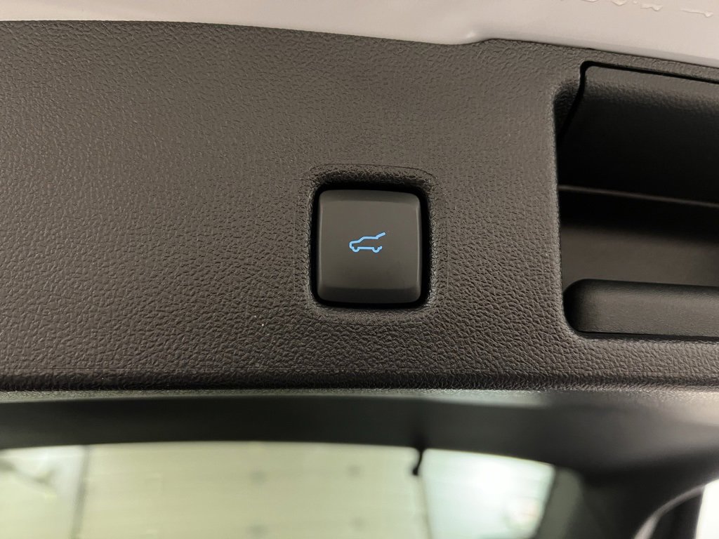 New 2026 Ford Escape SE image 32