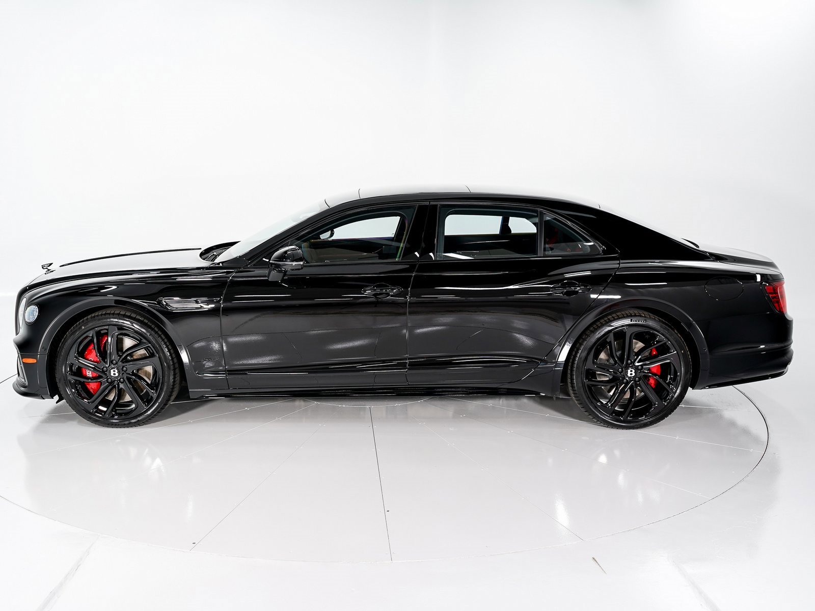 Certified 2025 Bentley Flying Spur Plug-In Hybrid image 2