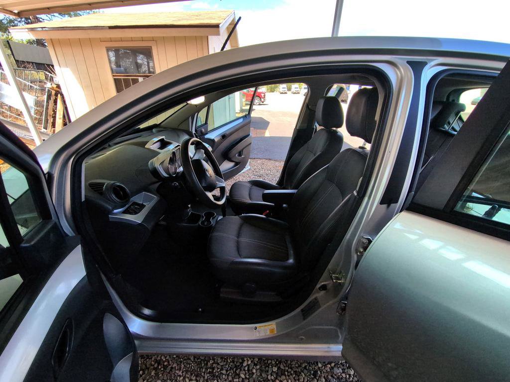 Used 2014 Chevrolet Spark LT FWD image 9