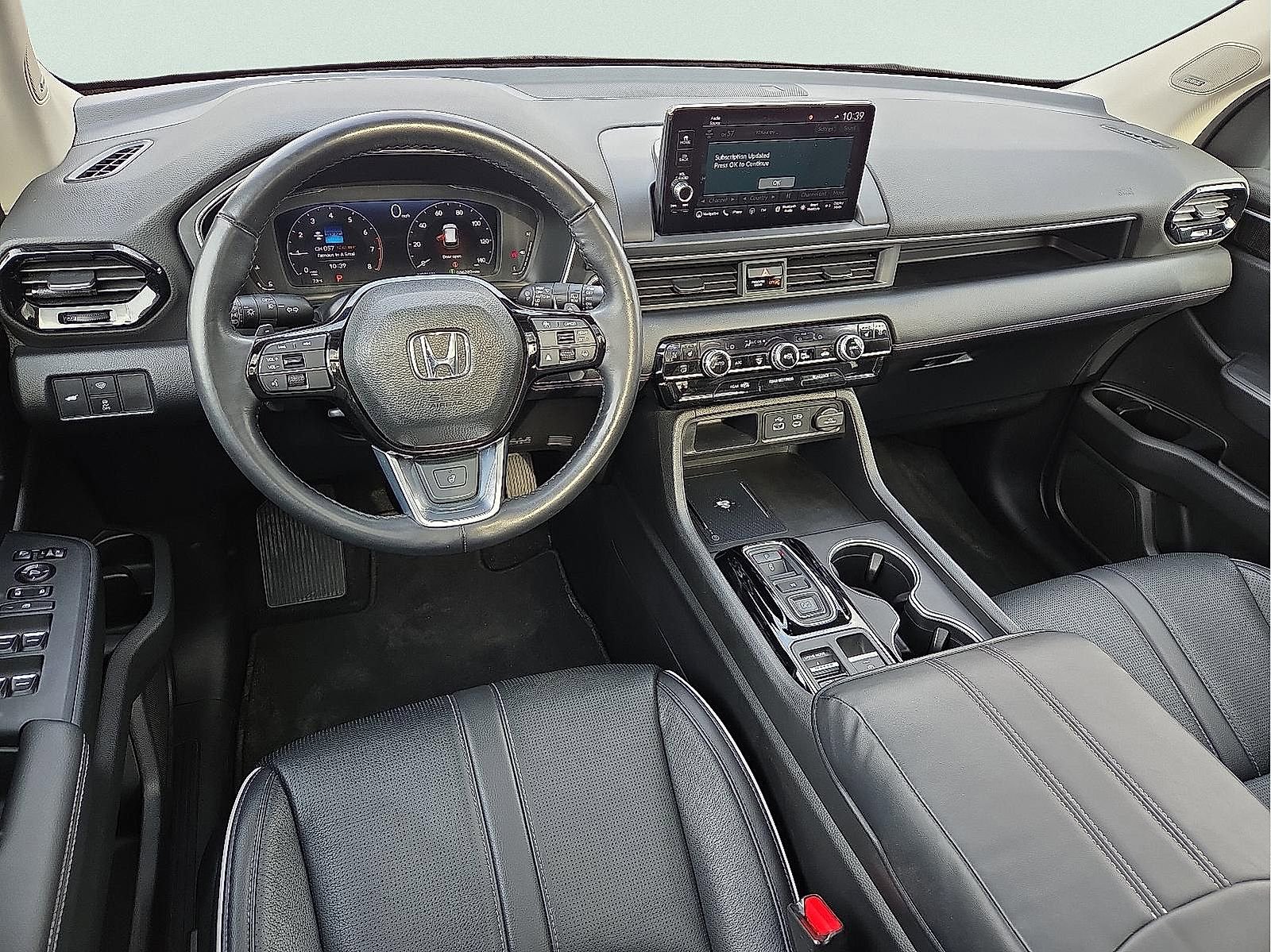 Used 2023 Honda Pilot Elite image 12