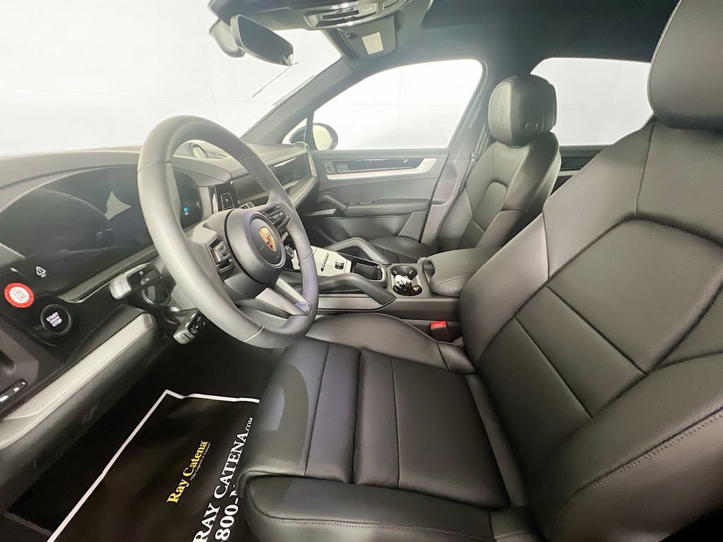 New 2026 Porsche Cayenne AWD/4WD image 5