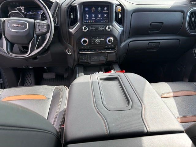 Used 2020 GMC Sierra 1500 AT4 w/ AT4 Premium Package AWD/4WD image 17