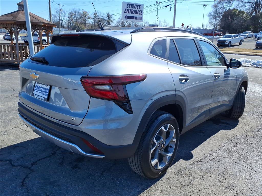New 2026 Chevrolet Trax LT w/ Driver Confidence Package image 4