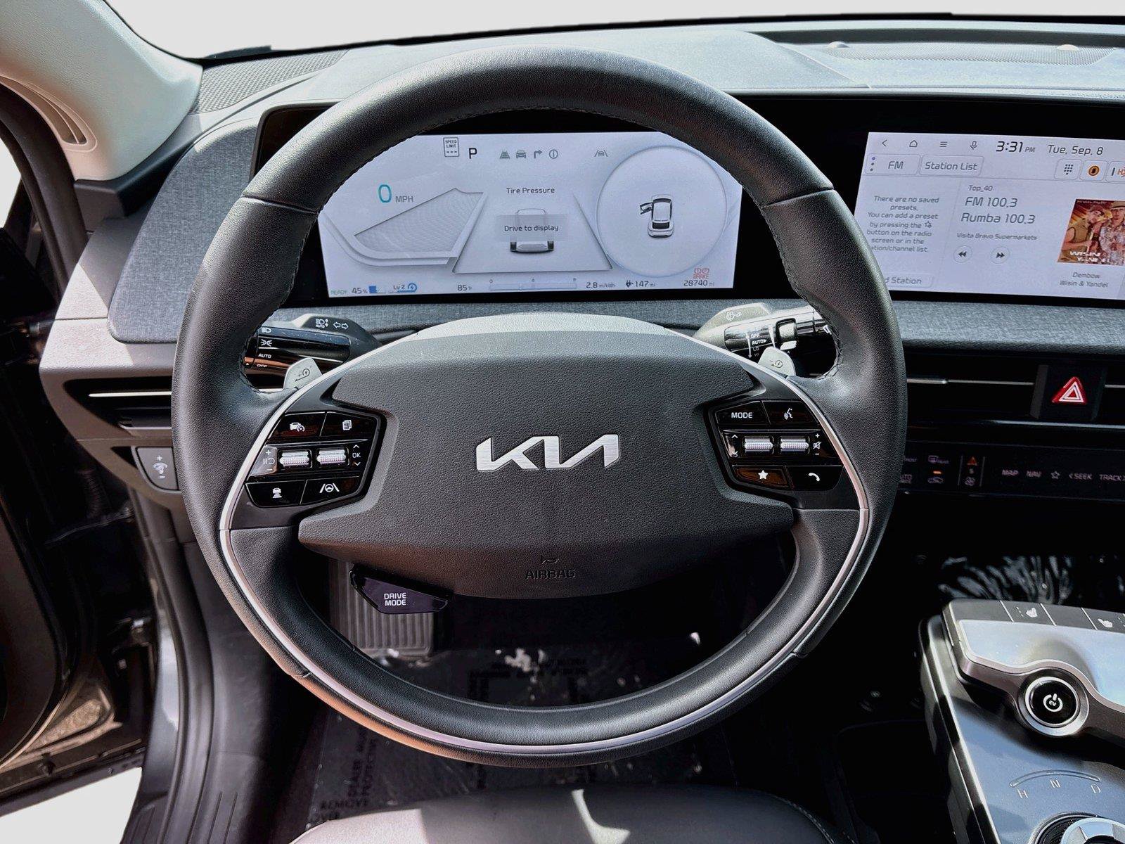 Used 2024 Kia EV6 Light RWD image 11