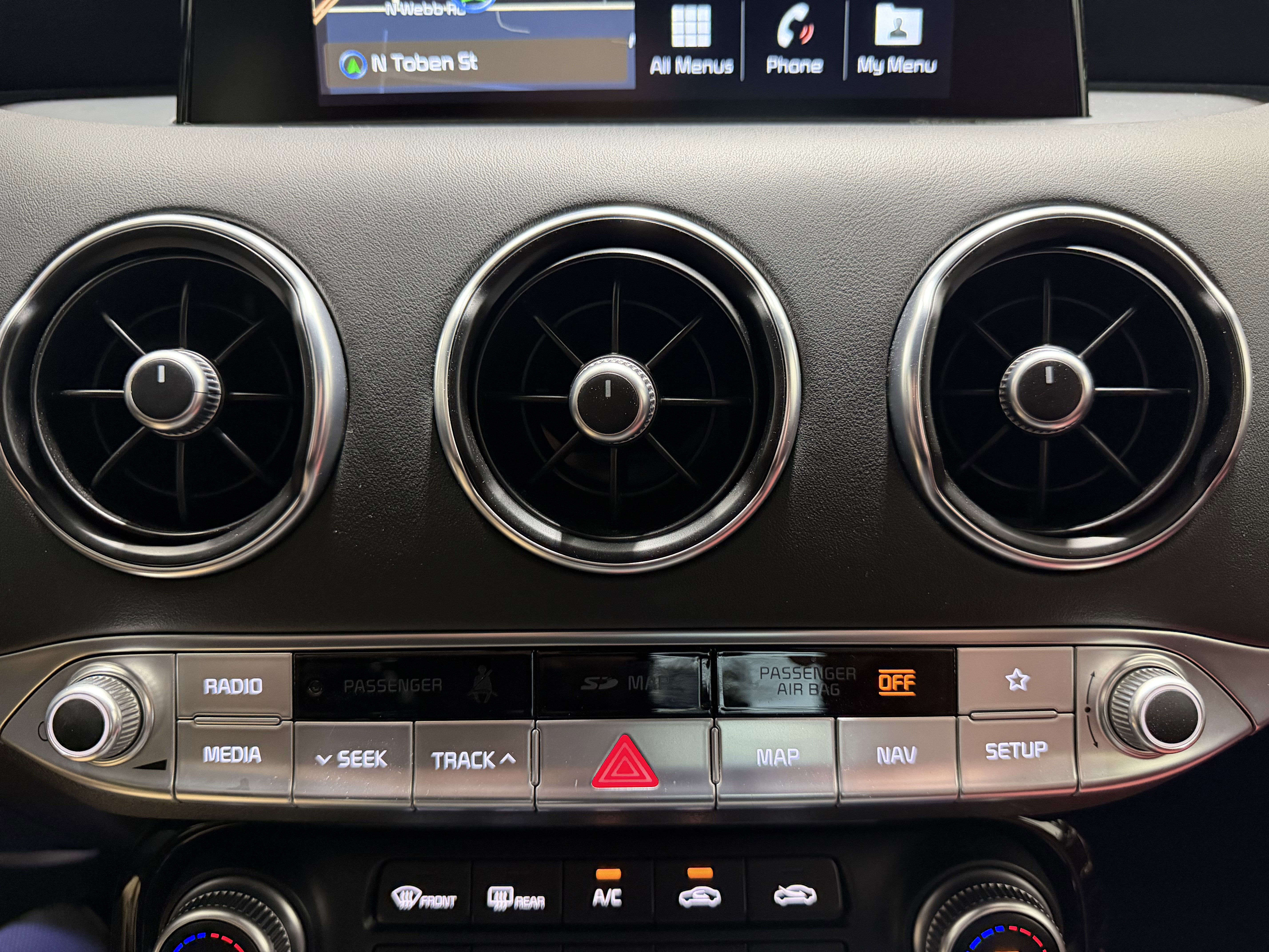 Used 2018 Kia Stinger GT1 RWD image 17