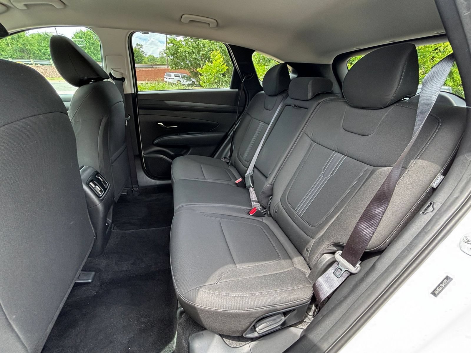 Used 2025 Hyundai Tucson SEL FWD image 34