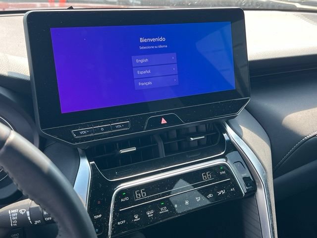 Used 2024 Toyota Venza Nightshade AWD/4WD image 19