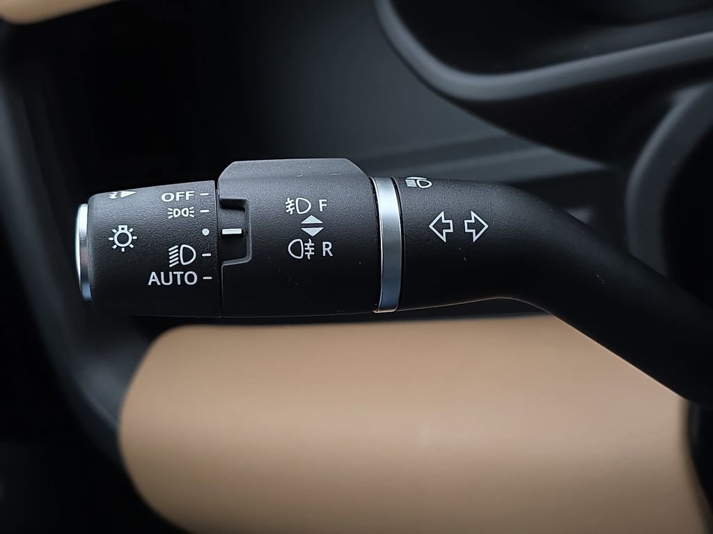 New 2026 Land Rover Defender 110 X-Dynamic SE image 26