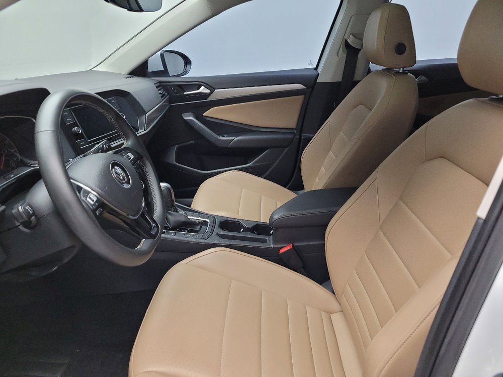 Used 2021 Volkswagen Jetta SE w/ SE Cold Weather Package image 17