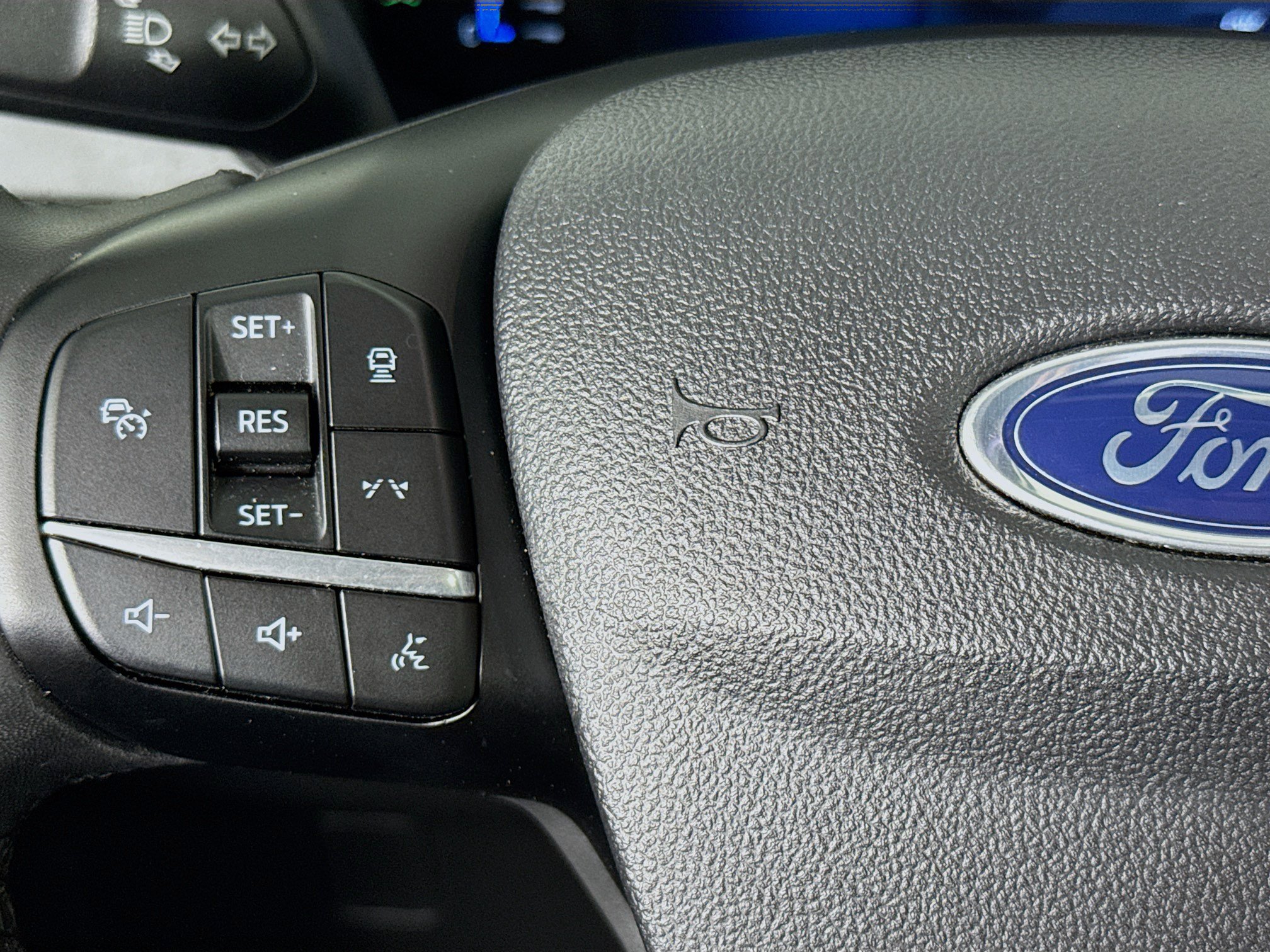 Used 2023 Ford Escape Active w/ Tech Pack #1 FWD image 11