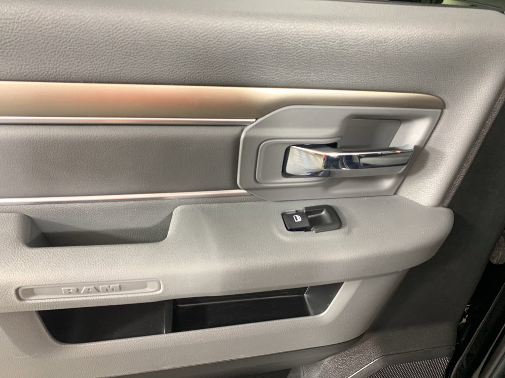 Used 2015 RAM 1500 Lone Star image 31