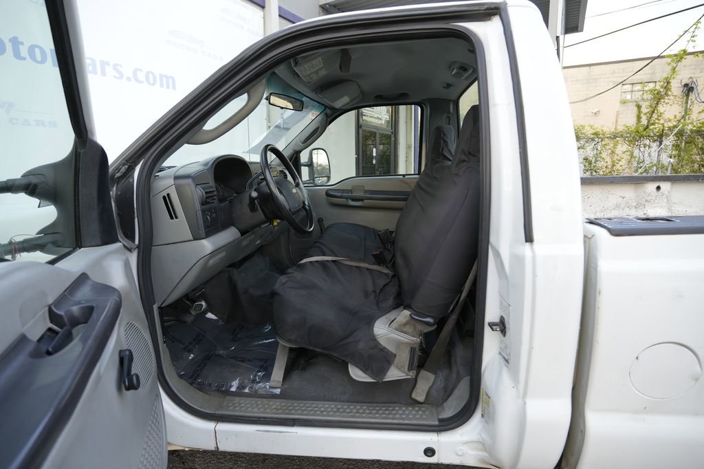 Used 2007 Ford F350 XL RWD image 15