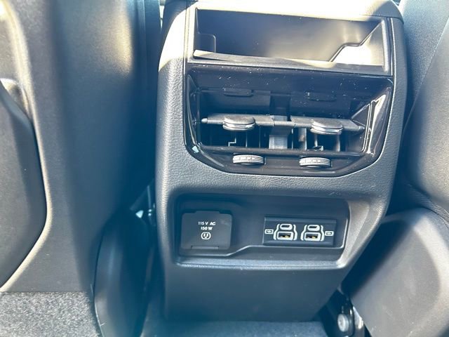 New 2025 Jeep Grand Cherokee Altitude image 26