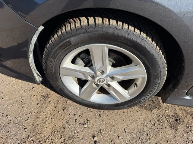 Used 2012 Toyota Camry SE FWD image 10