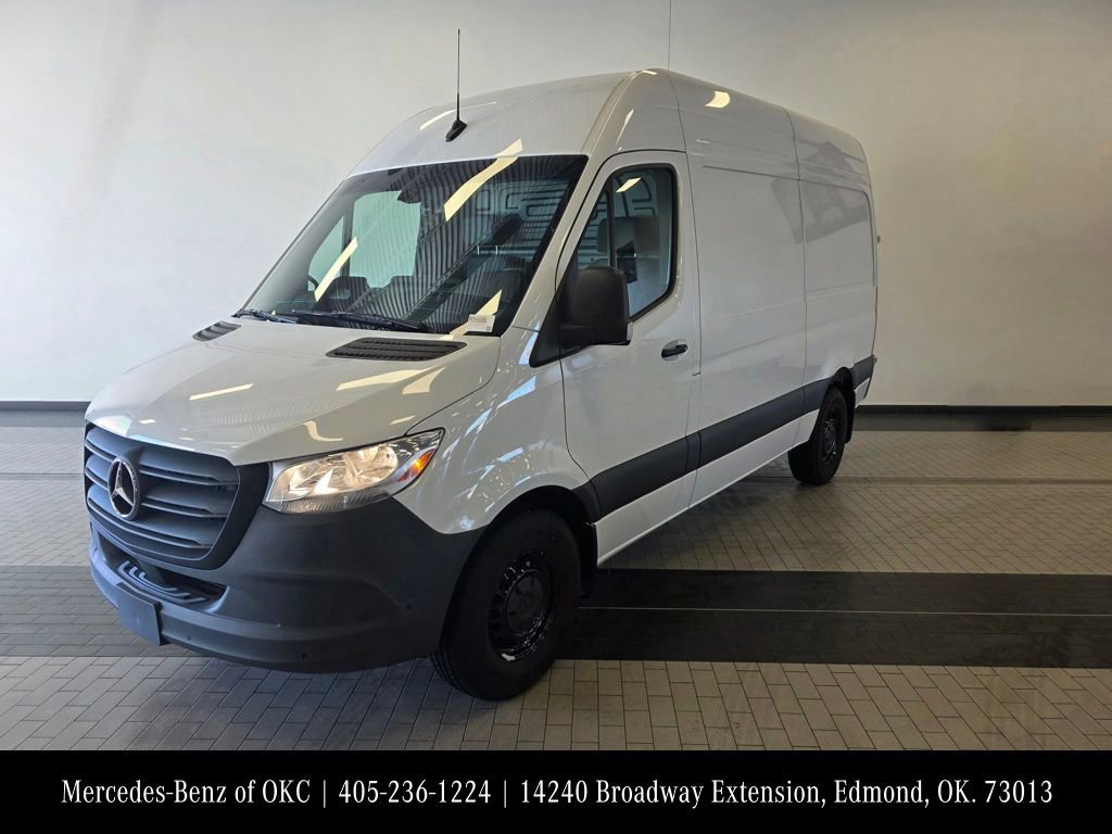 Used 2025 Mercedes-Benz Sprinter 2500 image 1