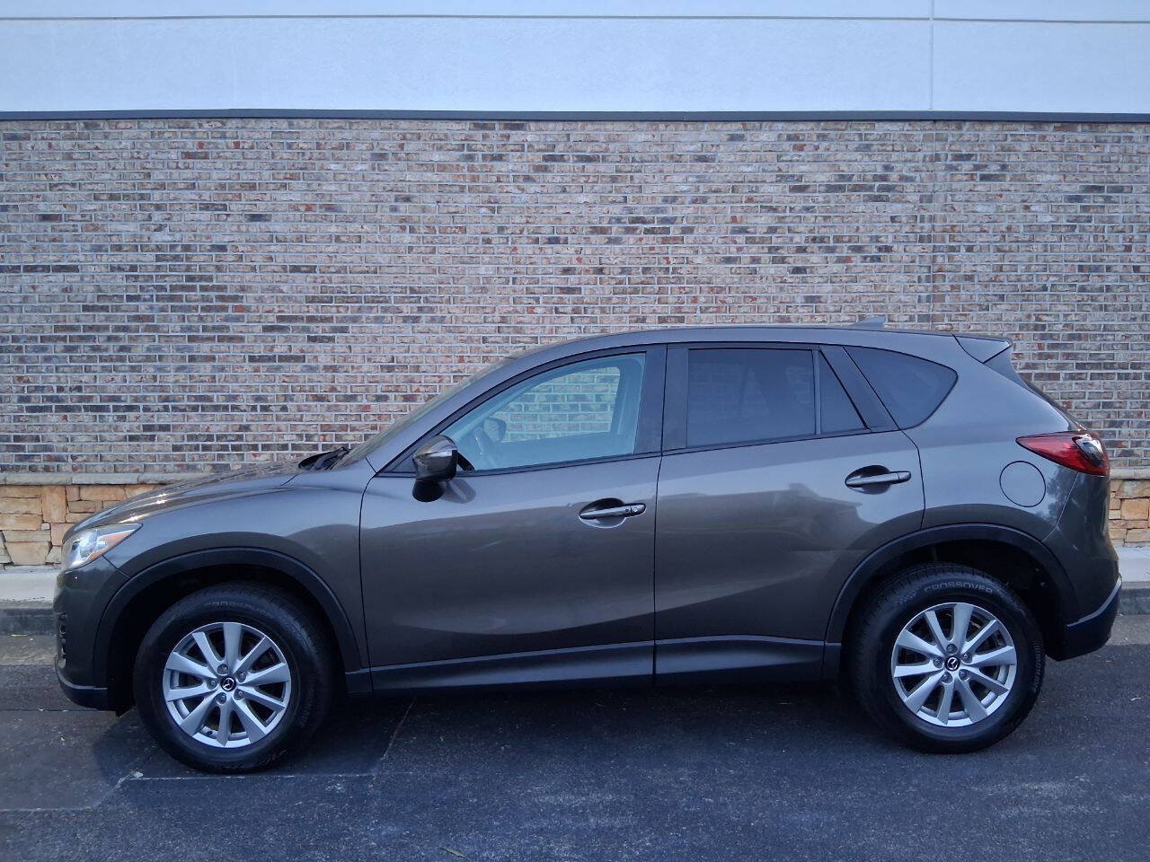 Used 2016 MAZDA CX-5 Touring FWD image 2