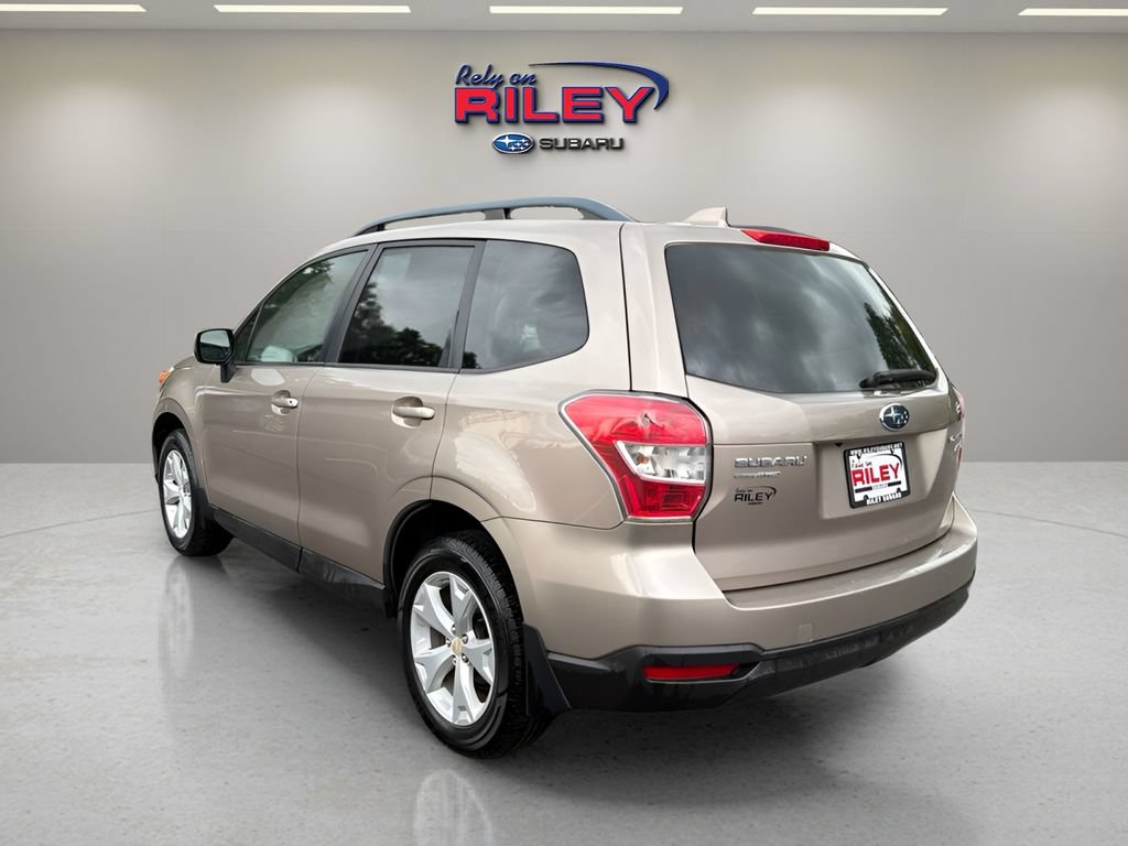 Used 2016 Subaru Forester 2.5i Premium AWD/4WD image 3