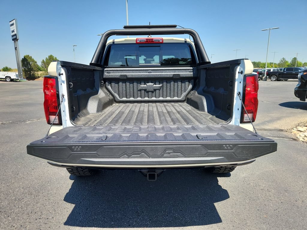 New 2025 Chevrolet Colorado Trail Boss AWD/4WD image 11