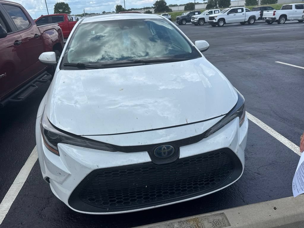 Used 2020 Toyota Corolla LE FWD image 2