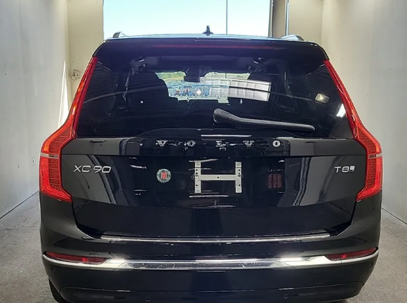 Used 2025 Volvo XC90 T8 Plus w/ Protection Package Premier AWD/4WD image 3