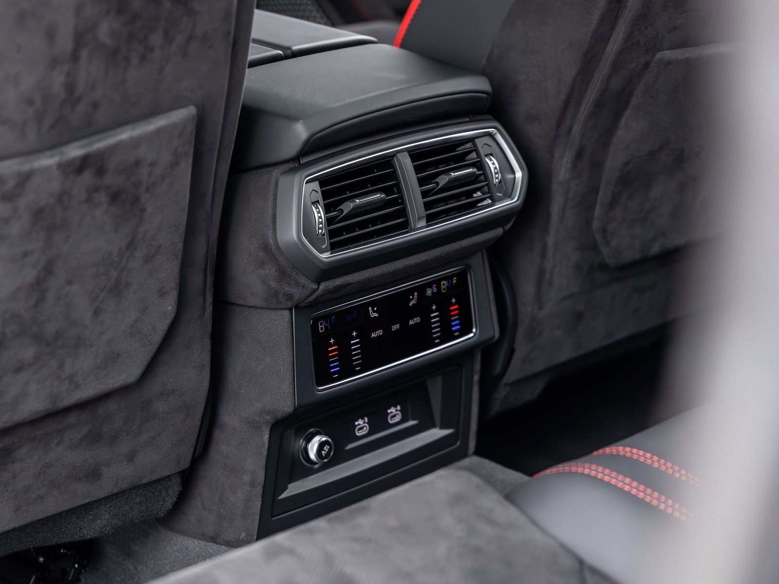 Used 2024 Lamborghini Urus S image 39