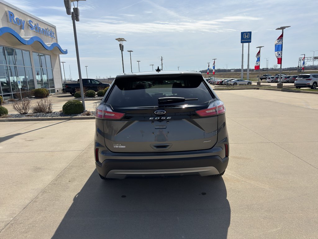 Used 2024 Ford Edge SEL w/ Convenience Package AWD/4WD image 6