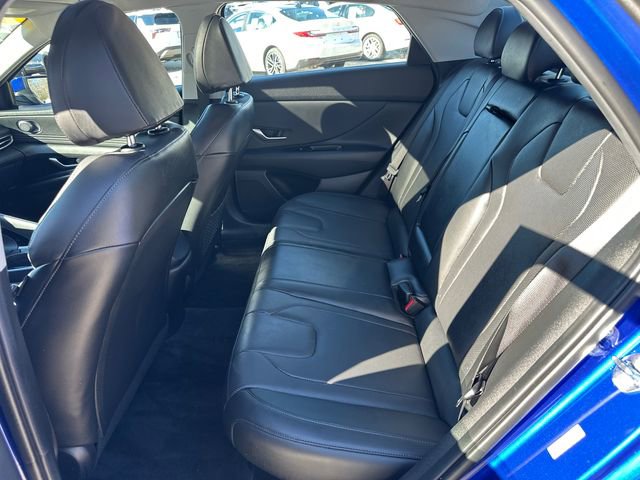 Used 2023 Hyundai Elantra Limited FWD image 15