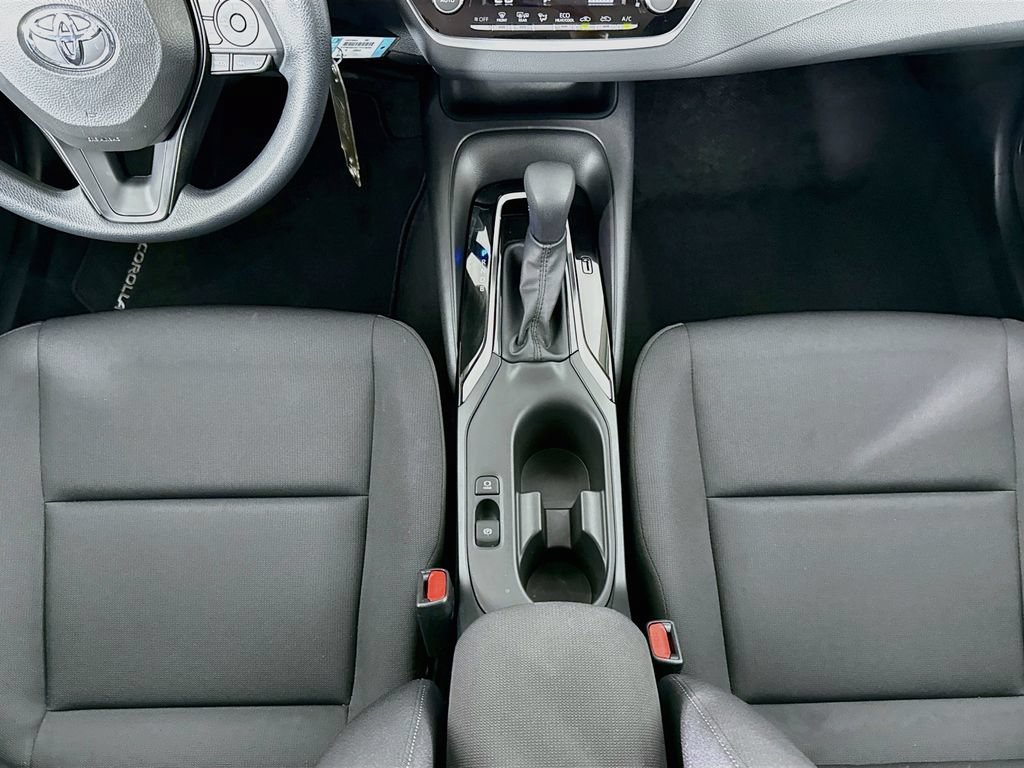 Used 2026 Toyota Corolla LE w/ Carpet Mat Package (TMS) FWD image 16