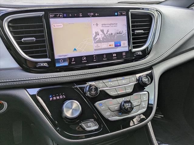 New 2026 Chrysler Pacifica Limited w/ S Appearance Package FWD image 12