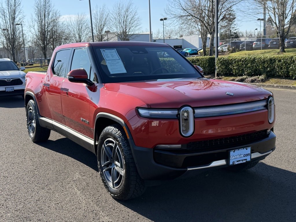 Used 2025 Rivian R1T Adventure image 2