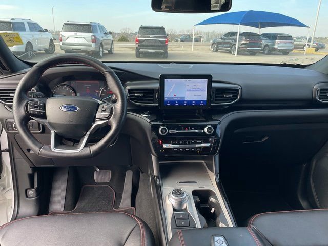 Used 2023 Ford Explorer ST-Line image 22