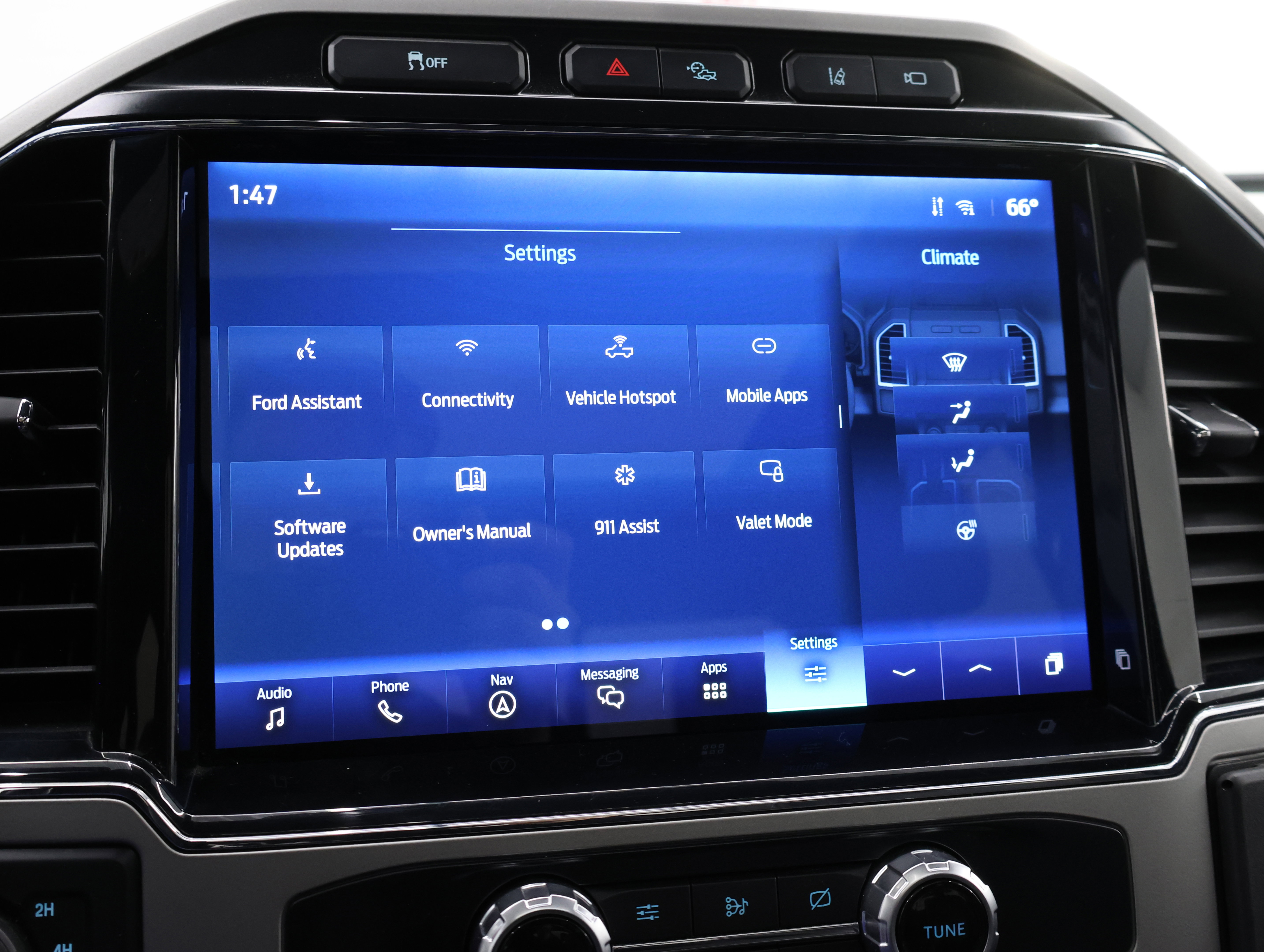 Used 2022 Ford F250 Lariat w/ Tremor Off-Road Package image 61