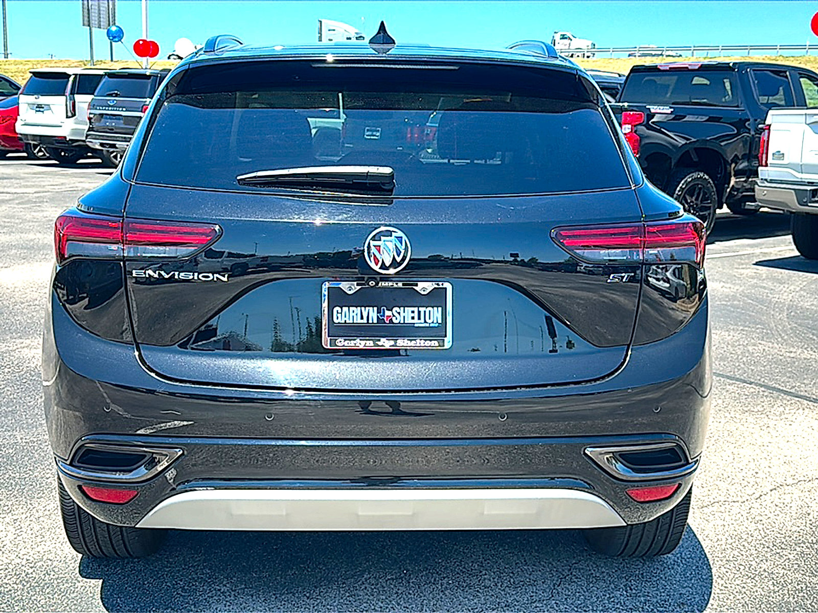 Used 2023 Buick Envision Essence w/ Sport Touring Package FWD image 7