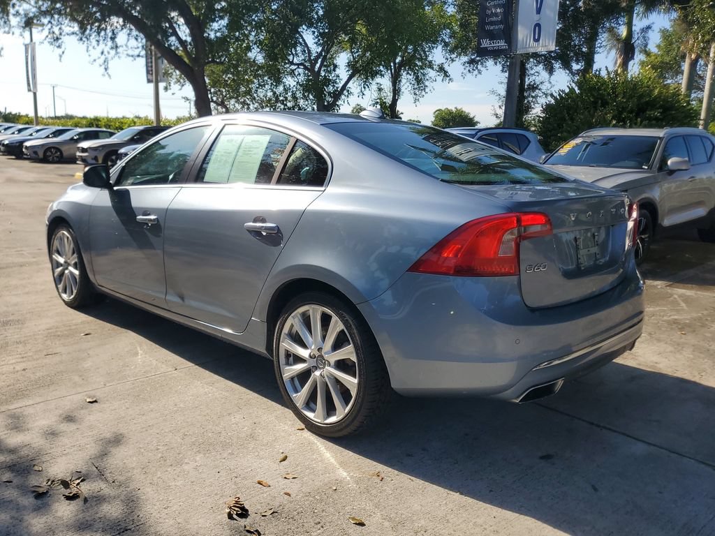 Used 2017 Volvo S60 T5 Inscription Platinum w/ Climate Package FWD image 4