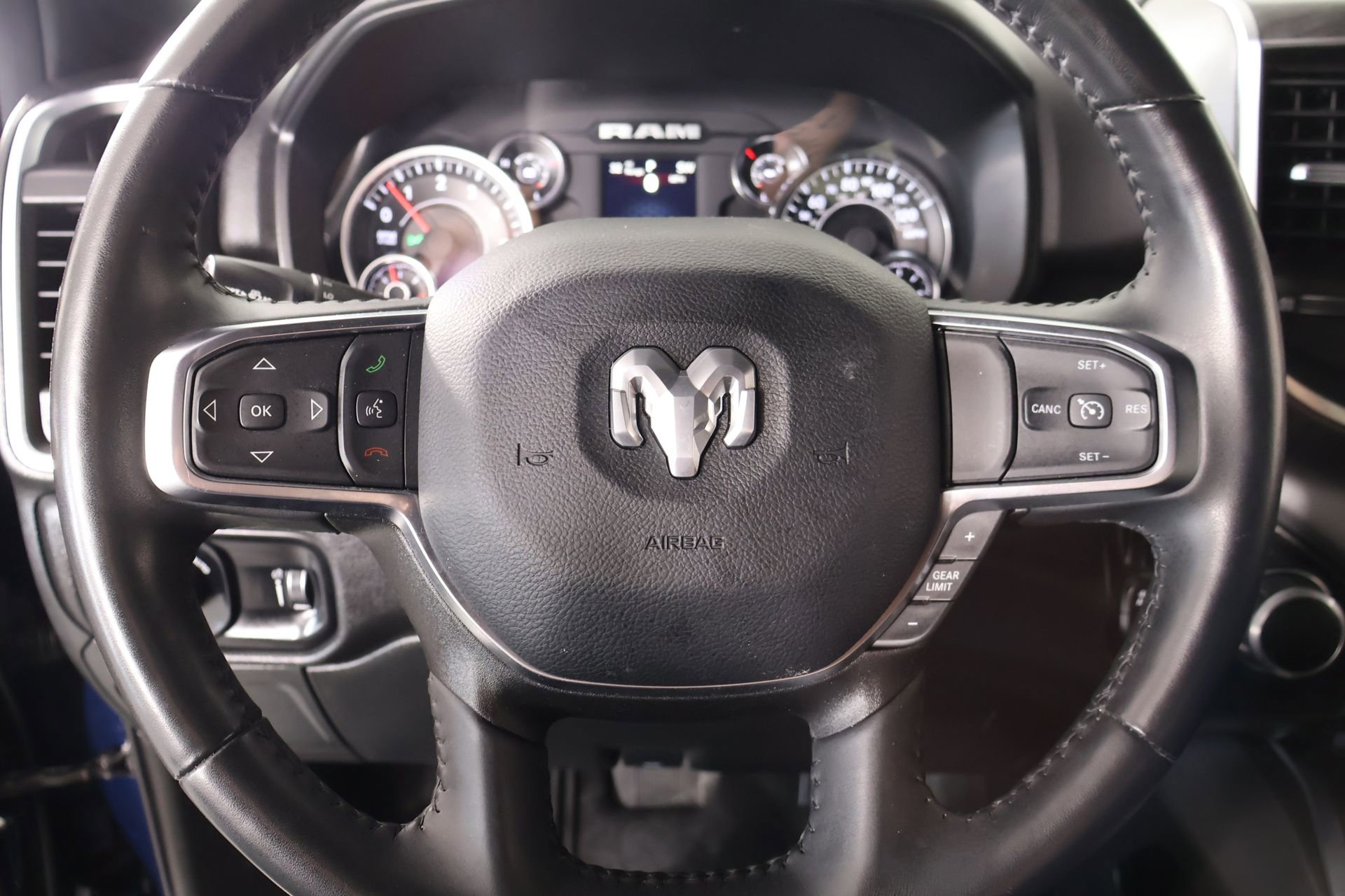 Used 2024 RAM 1500 Big Horn AWD/4WD image 3