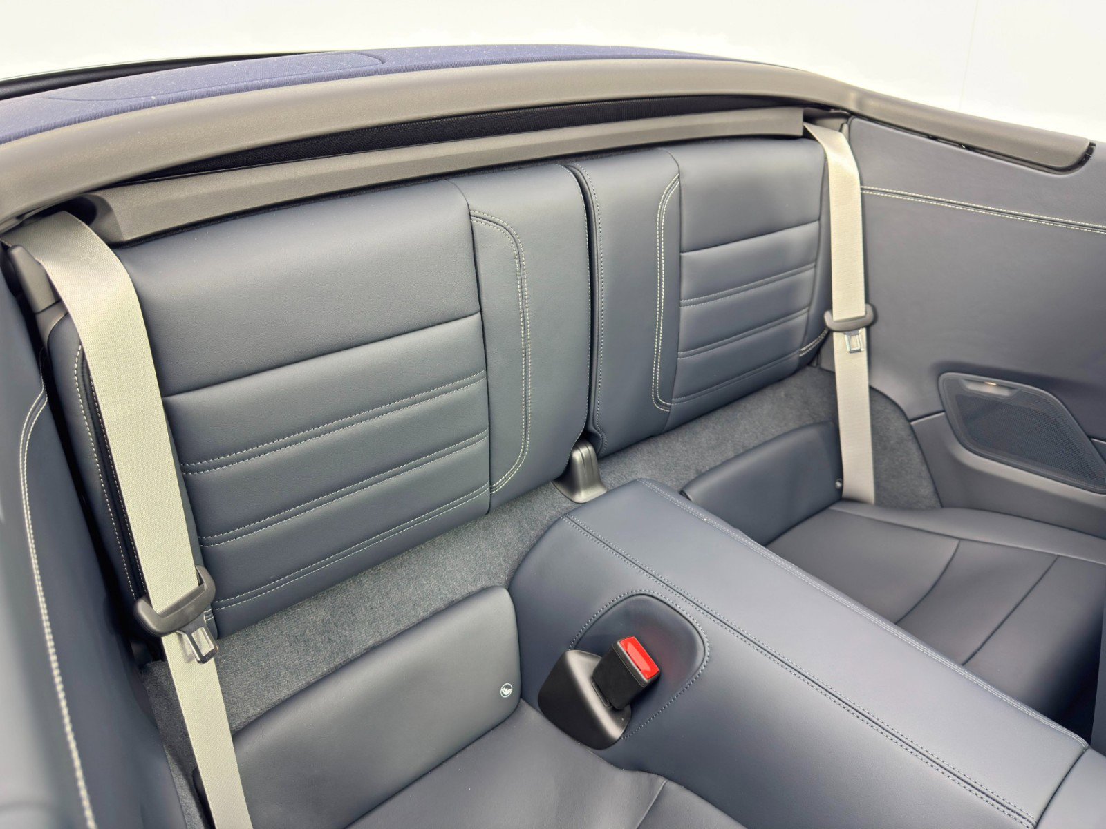 Used 2025 Porsche 911 Carrera image 41