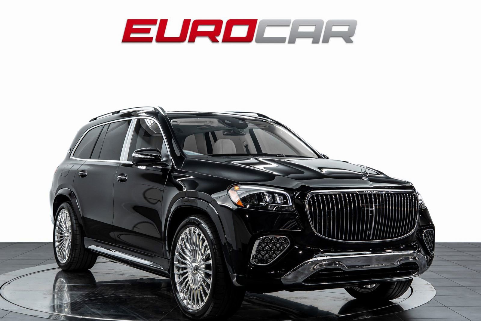 Used 2025 Mercedes-Benz Maybach GLS 600 4MATIC image 7