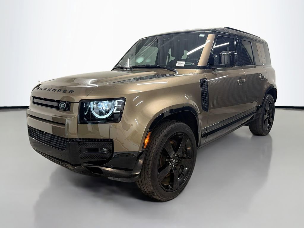 Used 2024 Land Rover Defender 110 X-Dynamic SE AWD/4WD image 1