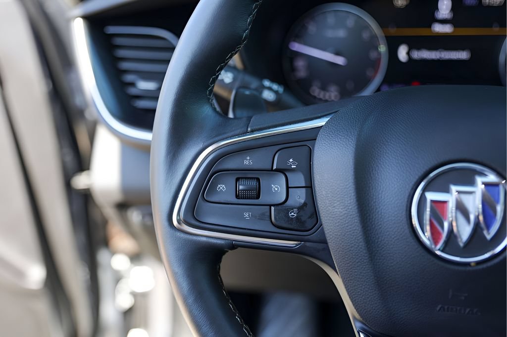 Used 2022 Buick Envision Essence w/ Sport Touring Package FWD image 16