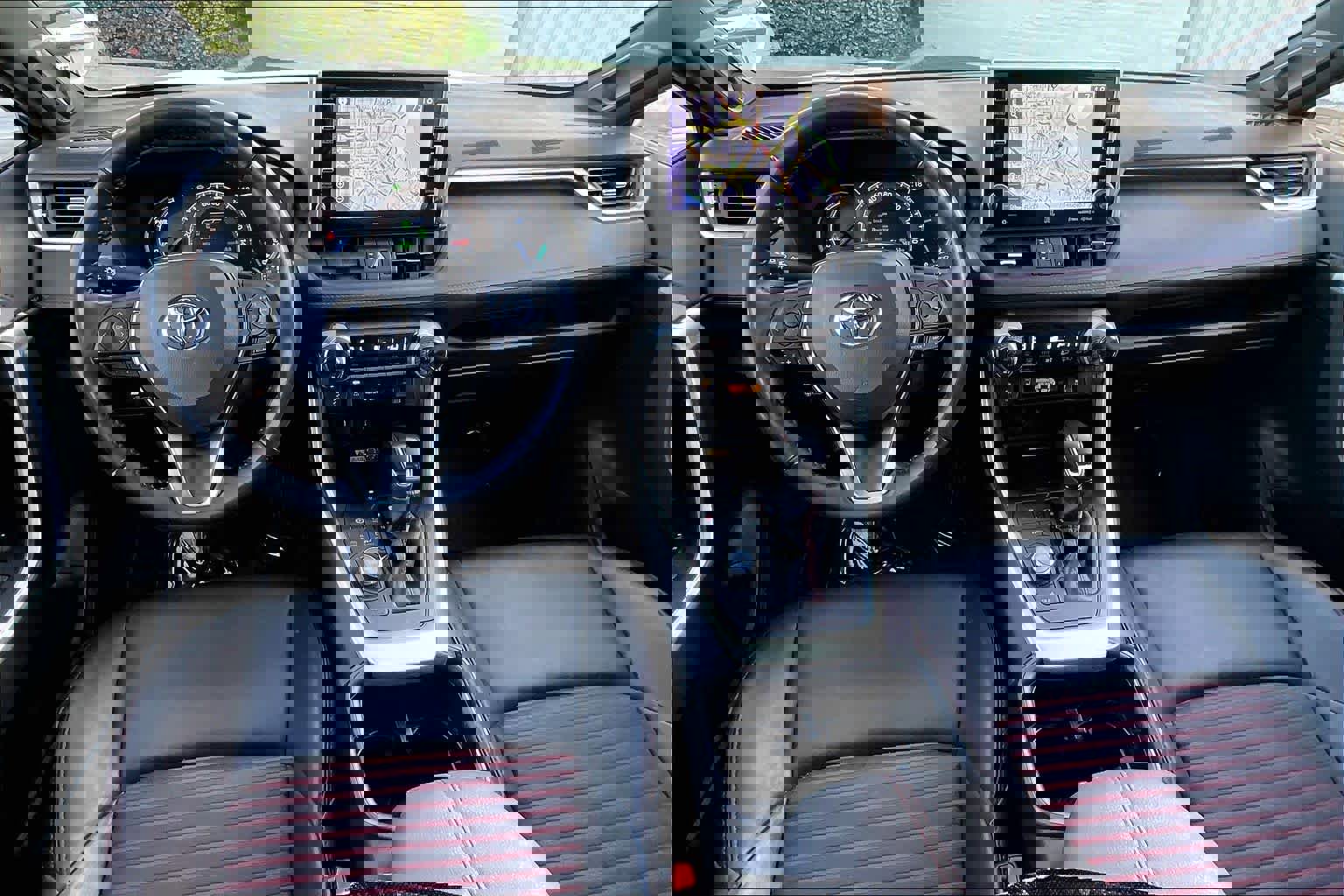 Used 2022 Toyota RAV4 XSE image 13