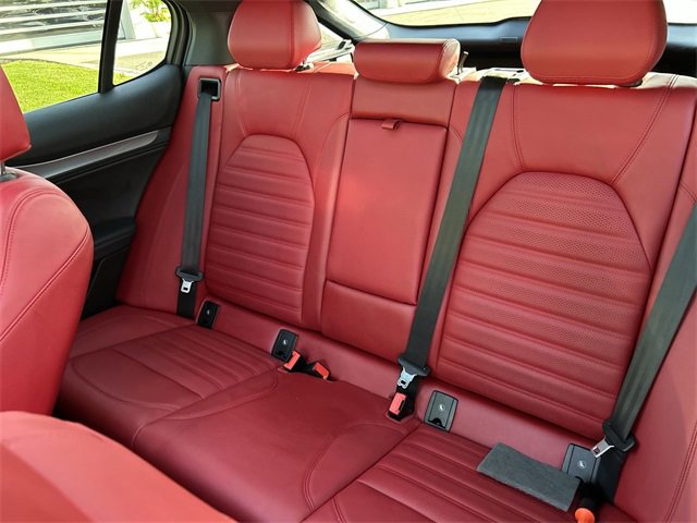 Used 2024 Alfa Romeo Stelvio Veloce image 23